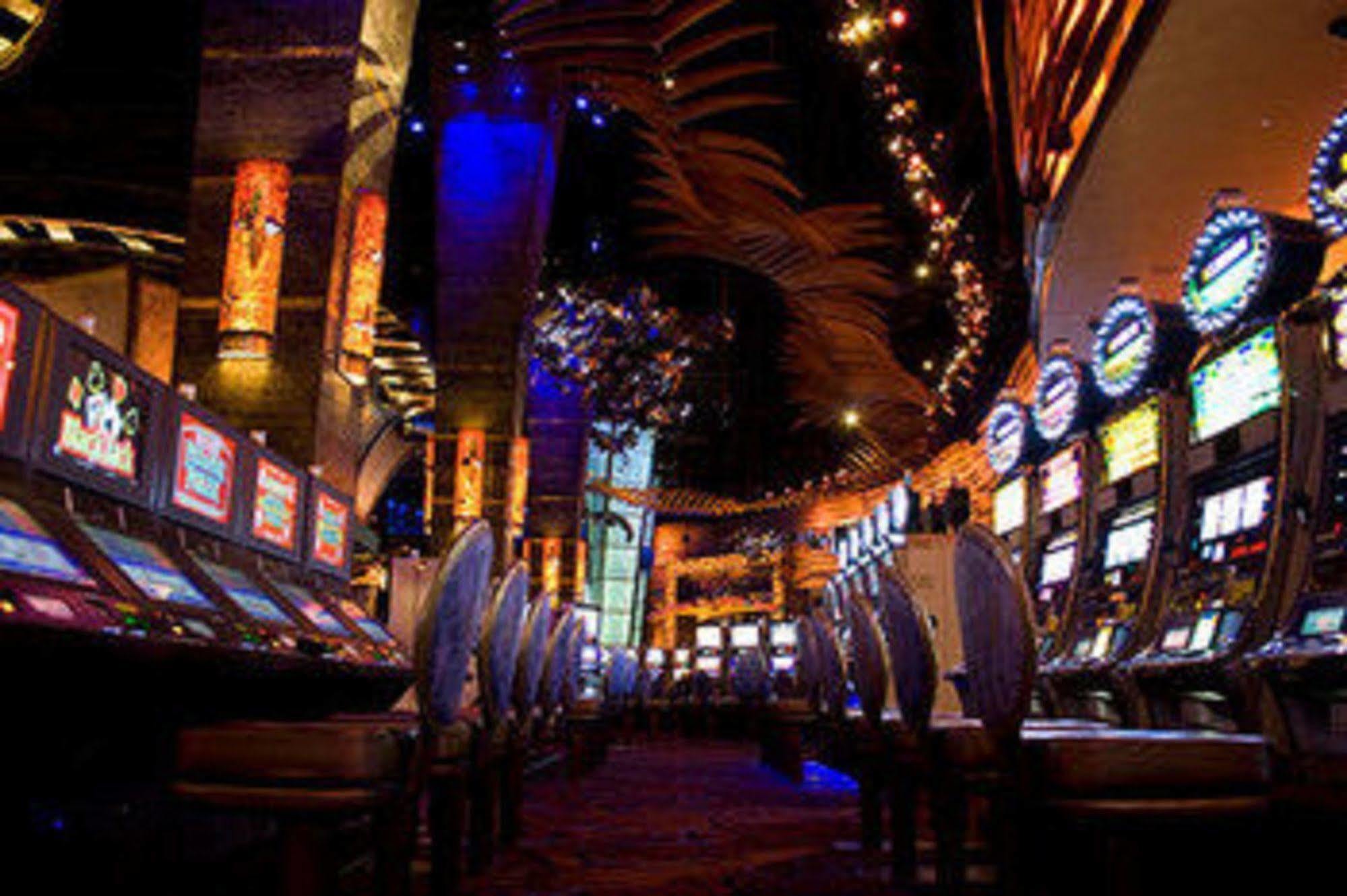 Отель Mohegan Sun Анкасвилл Экстерьер фото